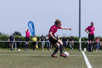 Bild 113 - B-Juniorinnen Pokalfinale SV Henstedt Ulzburg - SG Holstein Sued : 2:0